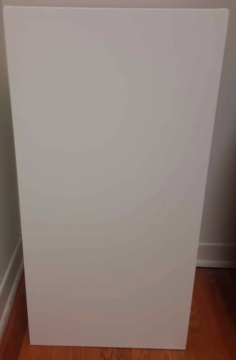 Armoire — porte fermée
