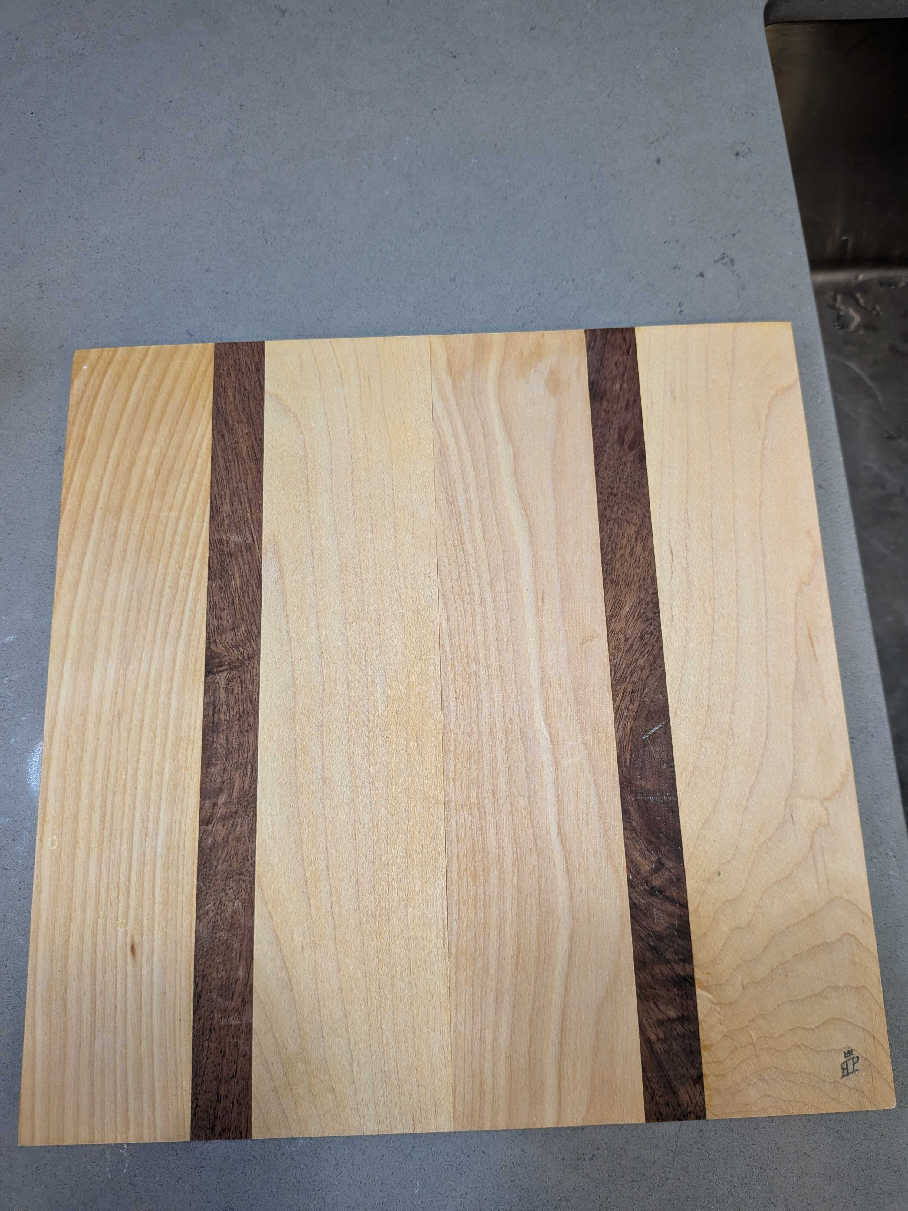 Planche érable et noyer