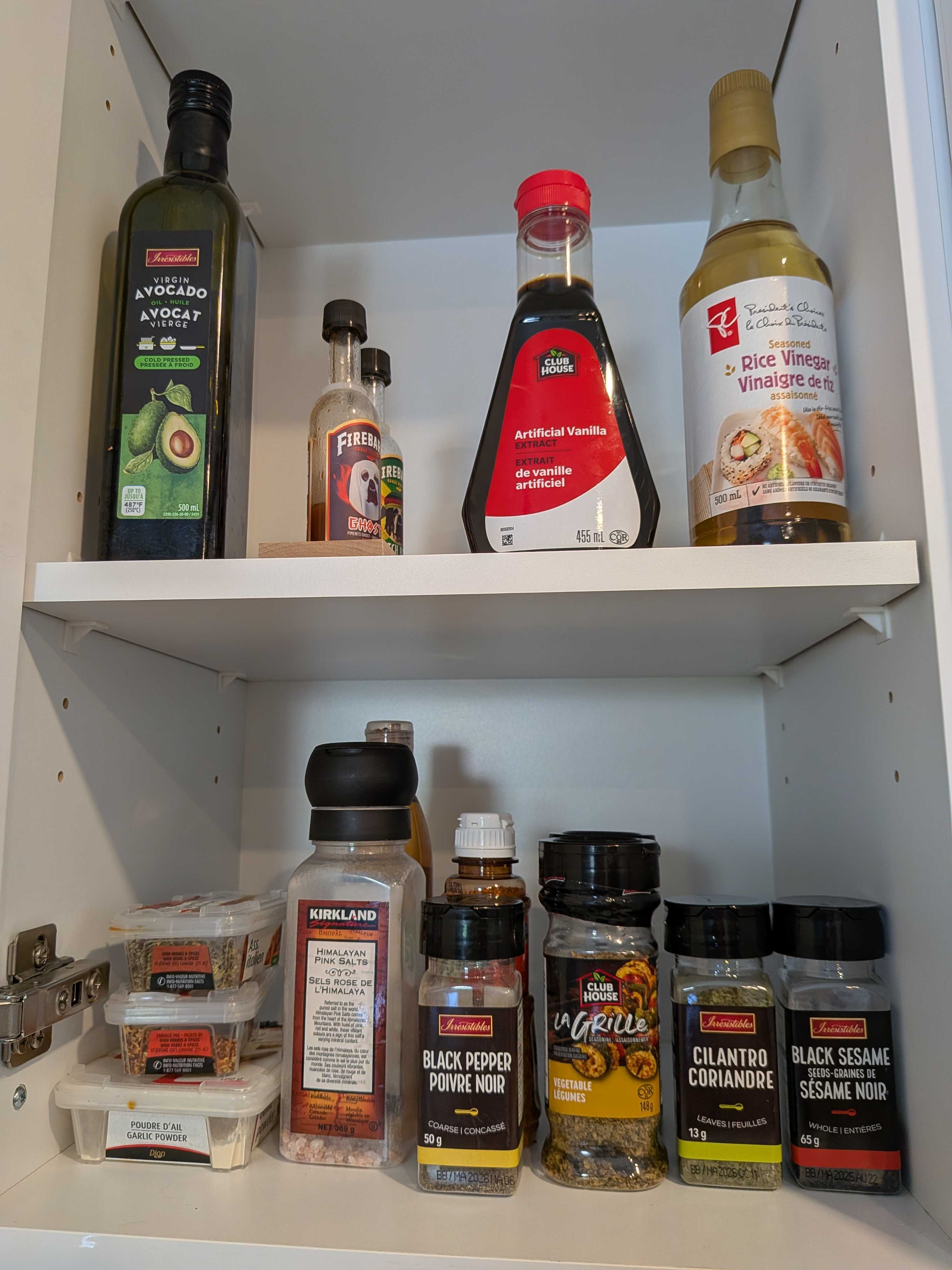 Tablette de condiments — garde-manger