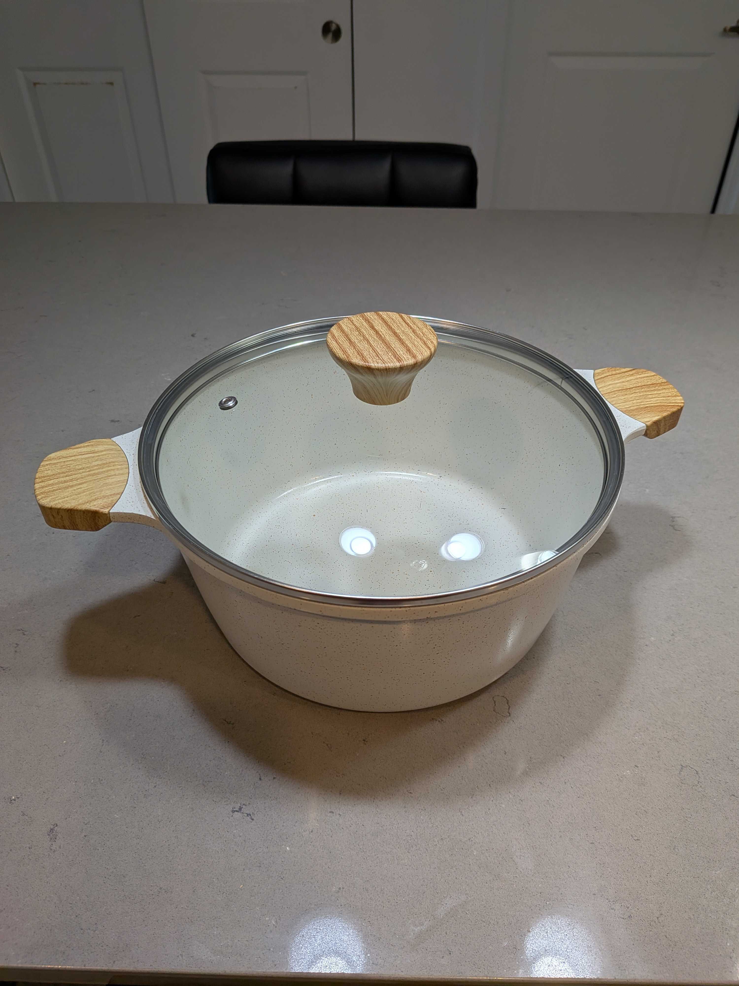 Chaudron crème, anses bois